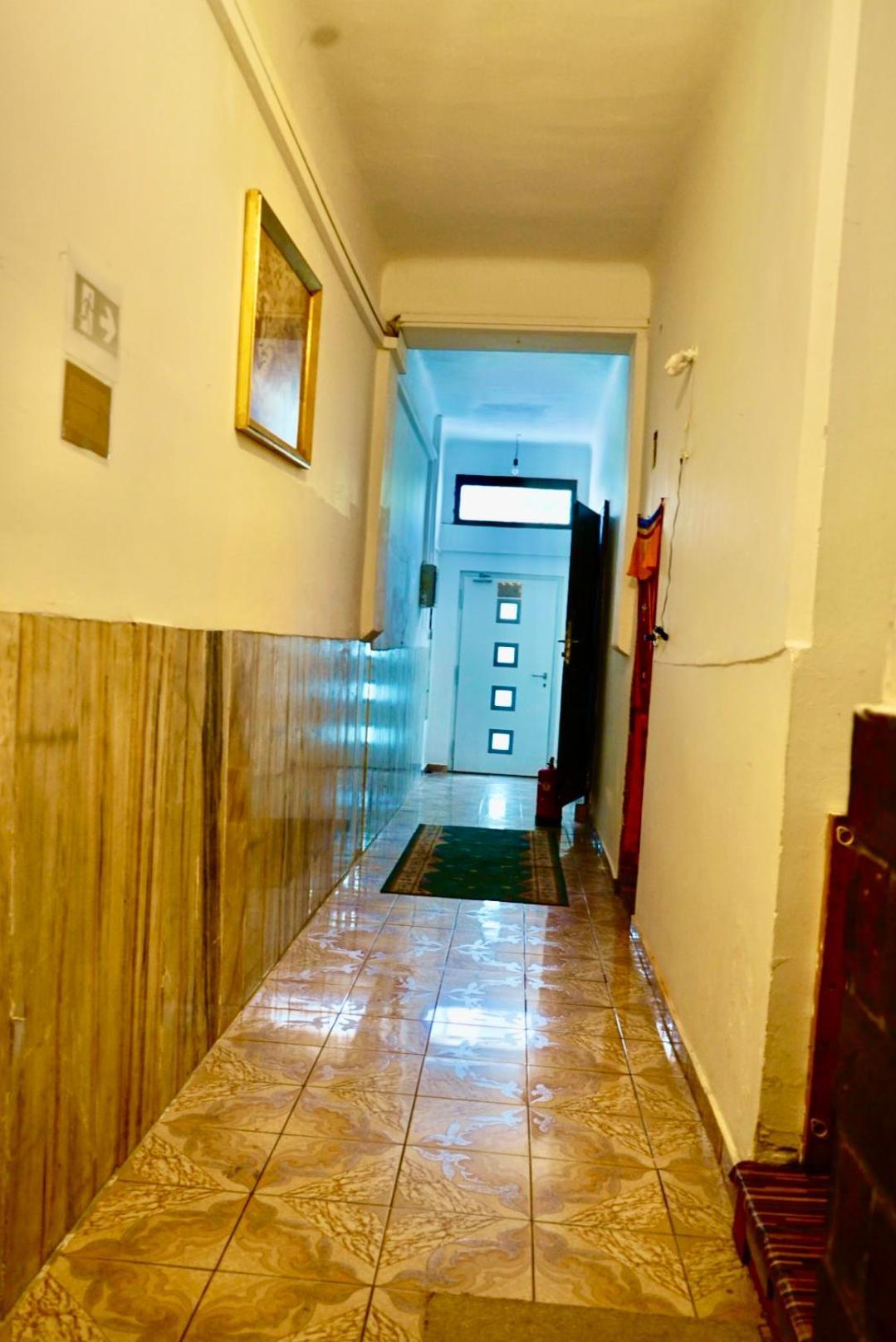 U6 Schoepfwerk Hostel 11 Wina Bagian luar foto