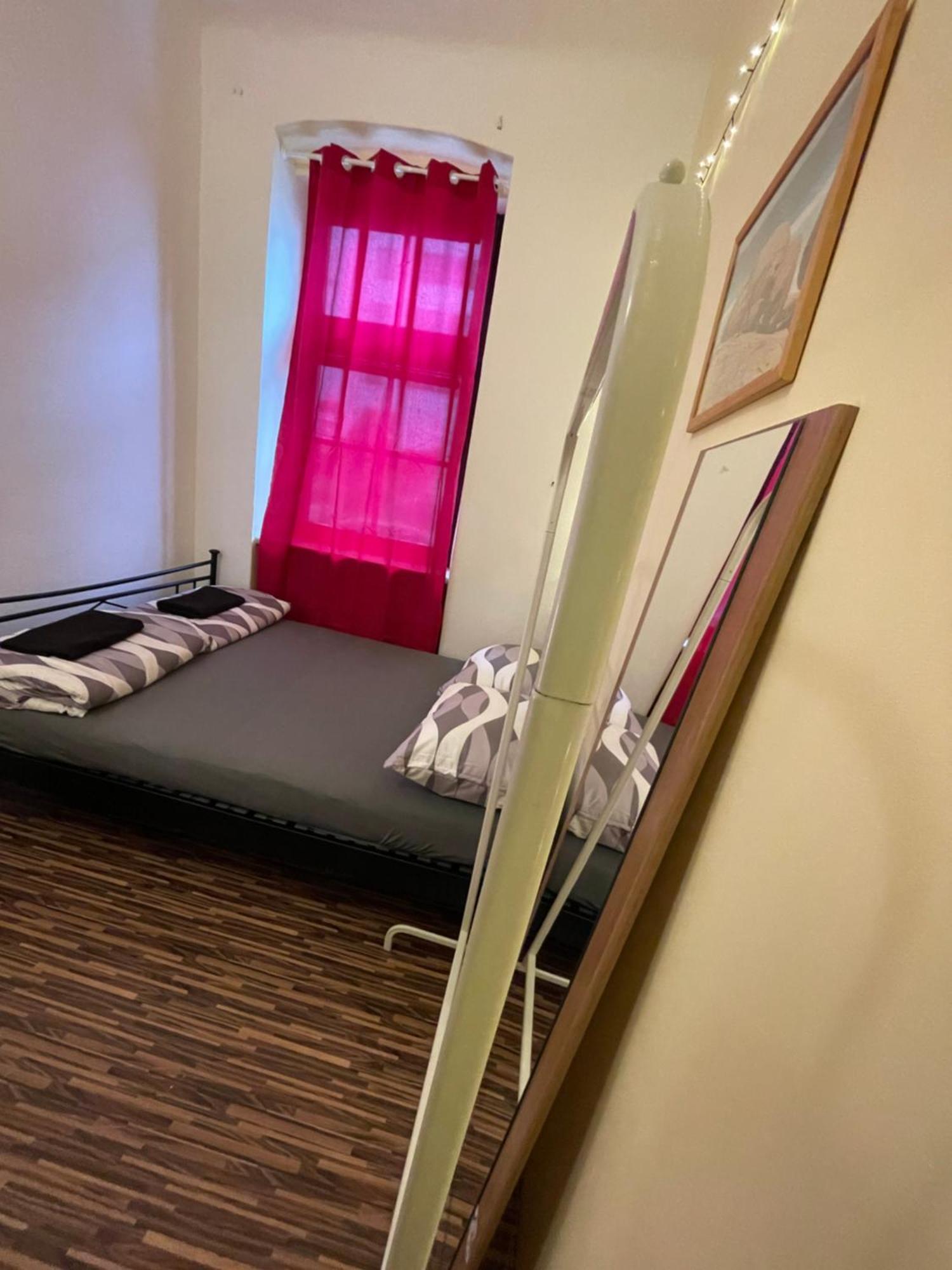 U6 Schoepfwerk Hostel 11 Wina Bagian luar foto